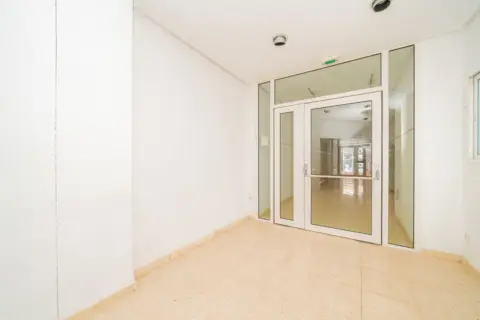 Local comercial en Avinguda de Ifach