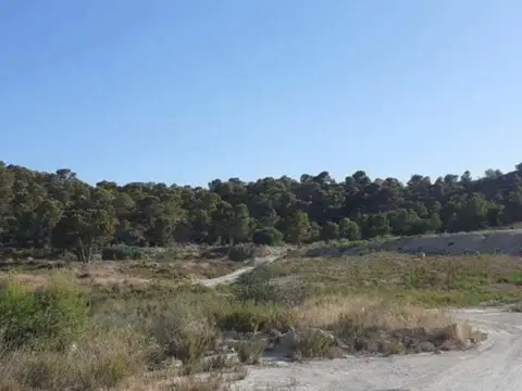 Terreno en Polígono Industrial Urble Finés, nº 15