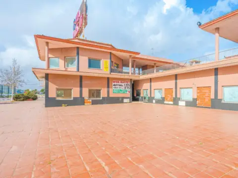 Local comercial en calle de Redonda