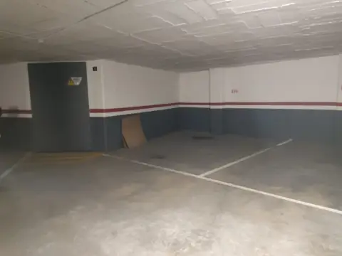 Garaje en Migdia Casernes