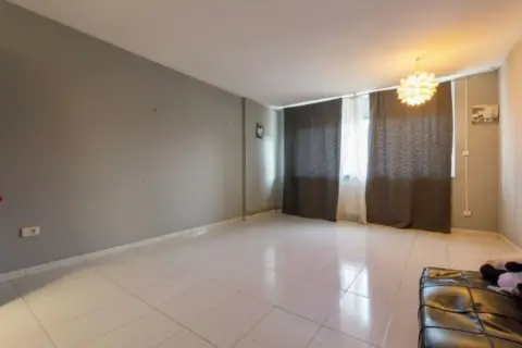 Piso en calle de Núñez de Guzmán