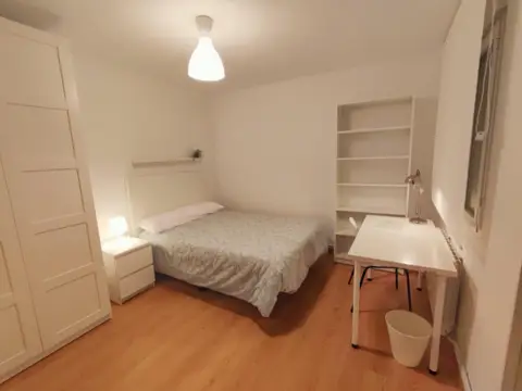 Habitación en calle de la Niña Guapa