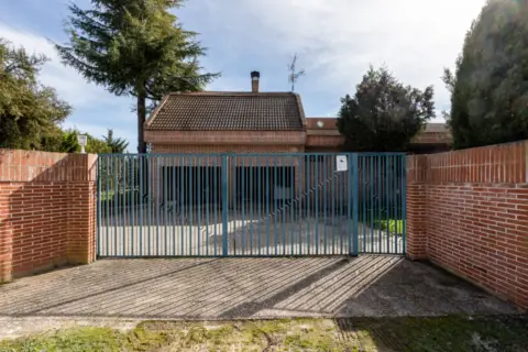 Edificio en Polígono 6, Par. 5199