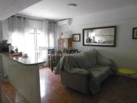 Piso en Ciudad Jardín-Tagarete-Zapillo