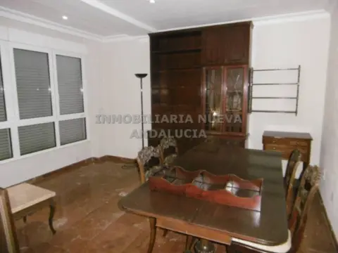Piso en Oliveros-Altamira-Barrio Alto