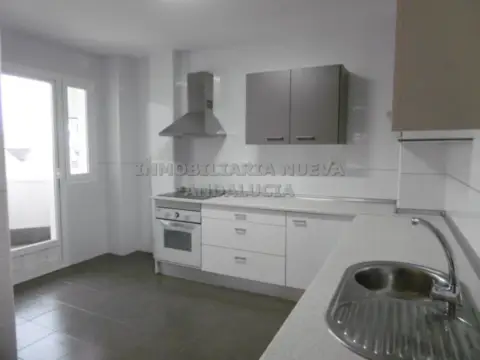 Piso en Nueva Almería-Cortijo Grande-Vega de Acá