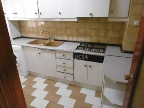 Piso en Oliveros-Altamira-Barrio Alto