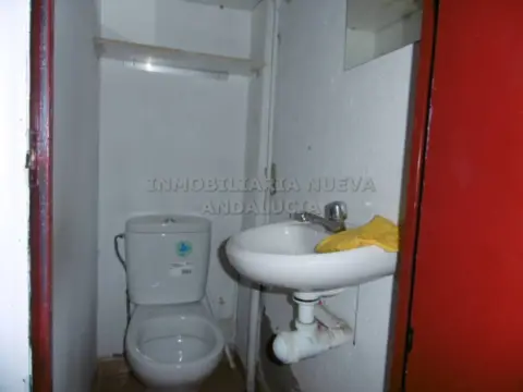 Local comercial en Nueva Andalucía