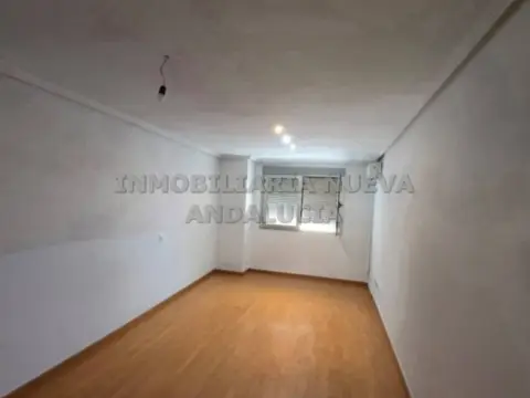 Piso en Nueva Almería-Cortijo Grande-Vega de Acá