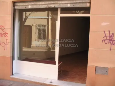 Local comercial en Plaza de Toros-Santa Rita