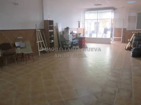 Local comercial en Oliveros-Altamira-Barrio Alto