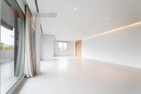 Piso en Avenida Luis García Cereceda