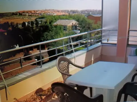 Ático en calle de Carolina Coronado, 17