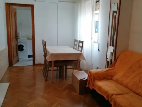 Piso en calle del Ángel