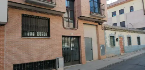 Local comercial en callejón de las Obras Públicas, 13