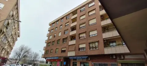 Piso en calle Fuentenueva