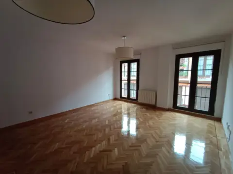 Dúplex en Costanilla de San Lázaro