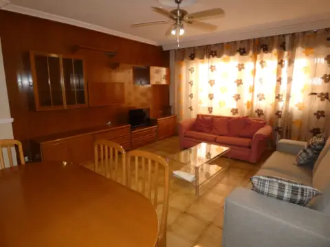 Piso en calle de Valdivias, 5