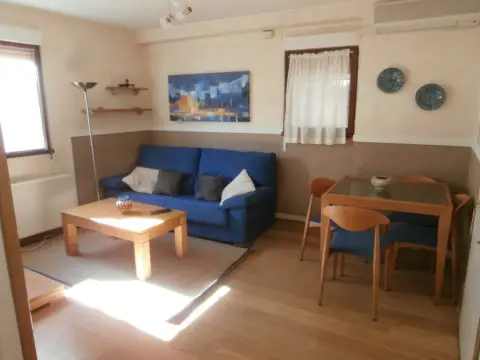 Apartamento en calle Granados in Casco Antiguo (Distrito Centro. Toledo Capital) · Toledo Capital