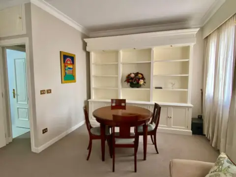Apartamento en calle de Pérez Galdós