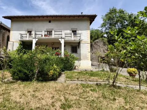 Casa en Artziniega