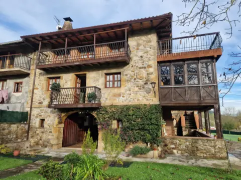 Casa adosada en Barrio de la Portilla