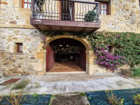 Casa adosada en Barrio de la Portilla