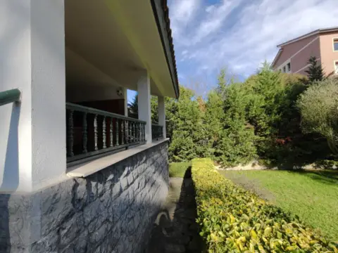 Chalet en calle de Negurigane