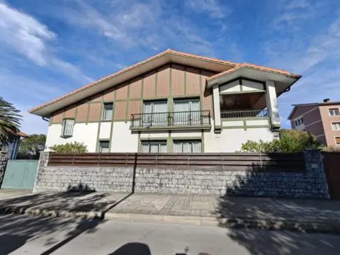 Chalet en calle de Negurigane