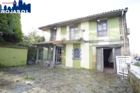 Casa unifamiliar en Barrio de la Iglesia de San Miguel