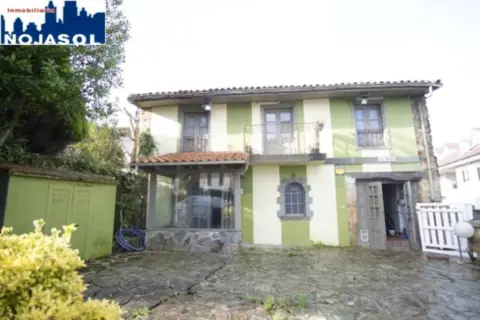 Casa unifamiliar en Barrio de la Iglesia de San Miguel