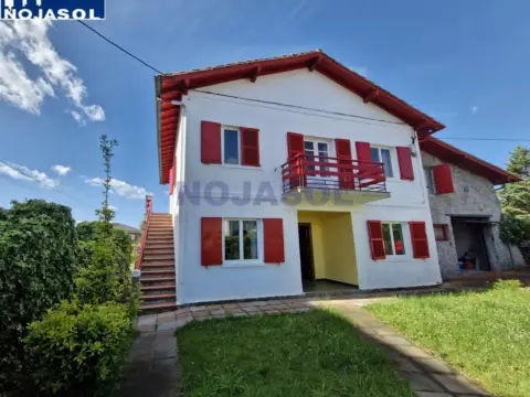 Casa unifamiliar en Paseo de Trengandín