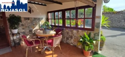 Casa pareada en Barrio del Castillo