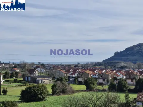 Chalet unifamiliar en Barrio del Castillo