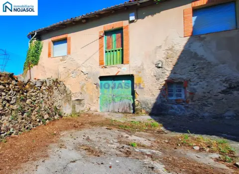 Casa pareada en Barrio de San Pantaleón