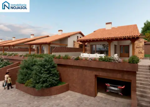 Chalet adosado en calle Canales