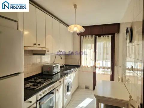 Apartamento en calle de los Pinares