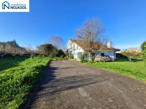 Casa unifamiliar en Barrio Cerecedas