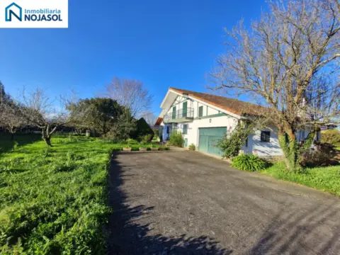 Casa unifamiliar en Barrio Cerecedas