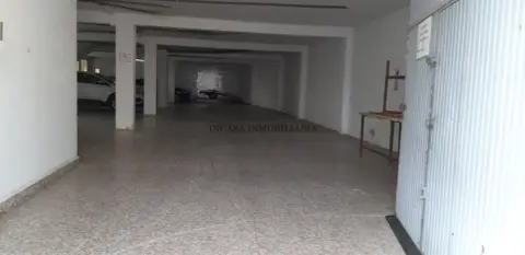 Local comercial en Valverde del Camino
