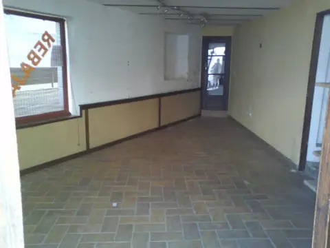 Local comercial en Valverde del Camino