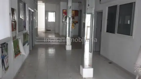Local comercial en Valverde del Camino