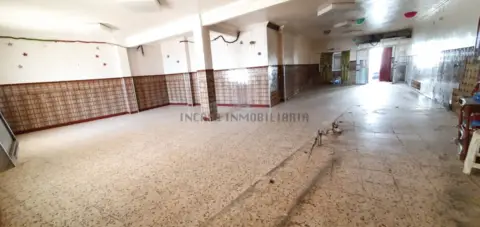 Local comercial en Centro