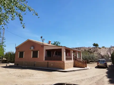 Finca rústica en Avenida de la Carrasca, 2