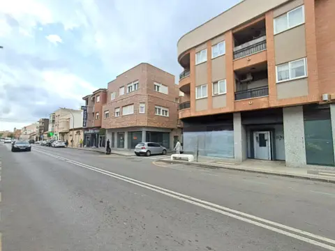 Local comercial en calle Vargas Machuga