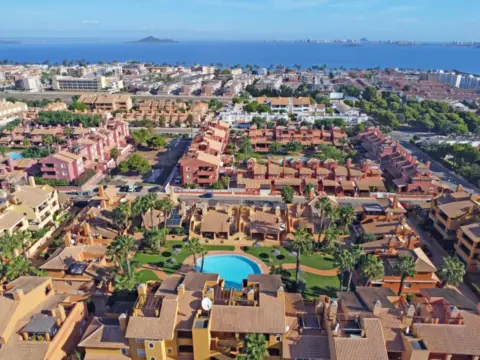 Ático en calle Lloret