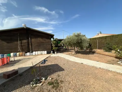 Finca rústica en Pasaje Roses de Abajo