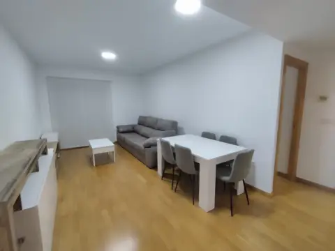 Piso en calle de la Seña, 2