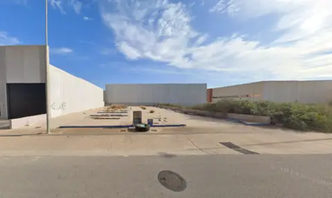 Nave industrial en Poligono Babezo Beaza