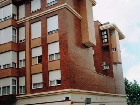 Local comercial en calle de la Abadía